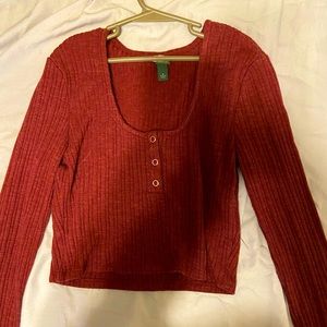 Cropped long sleeve shirt